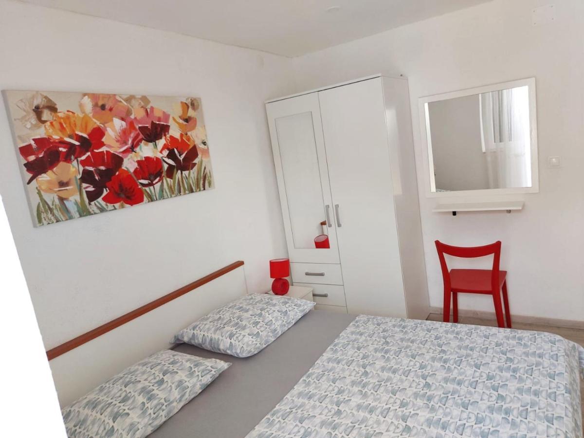 Apartments Villa Antony Drvenik  Esterno foto
